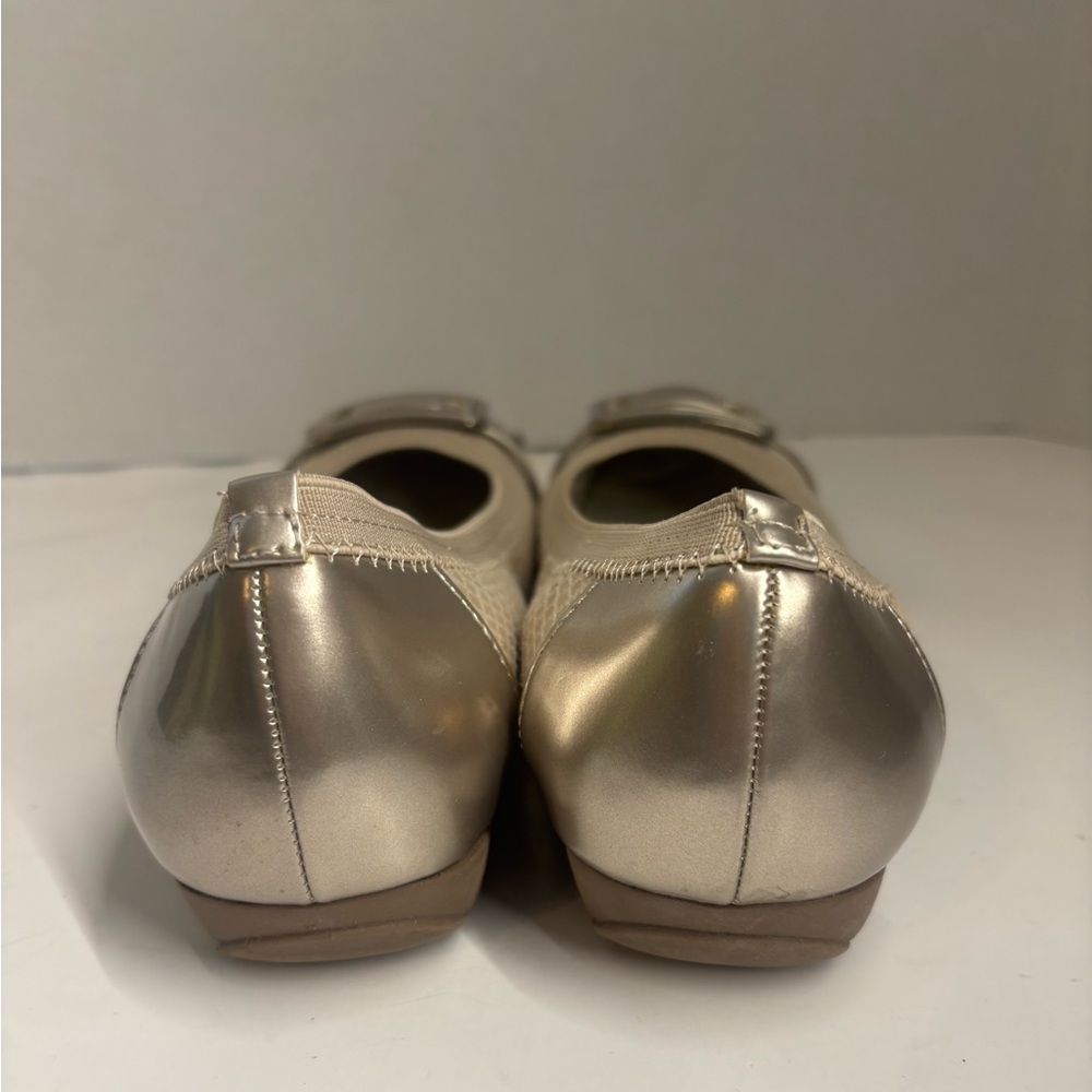Anne Klein Size 9 Women's Beige Silver Shimmer Ballet Flats Shoes - Picture 3 of 9